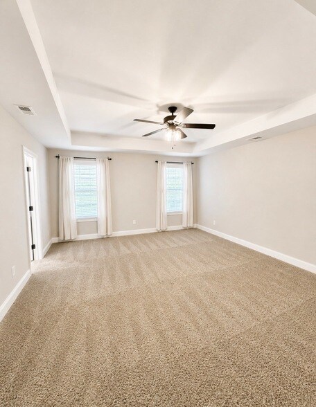 Building Photo - 451 Kinslow Ct