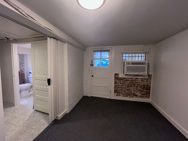 Building Photo - 221 Channing St NE