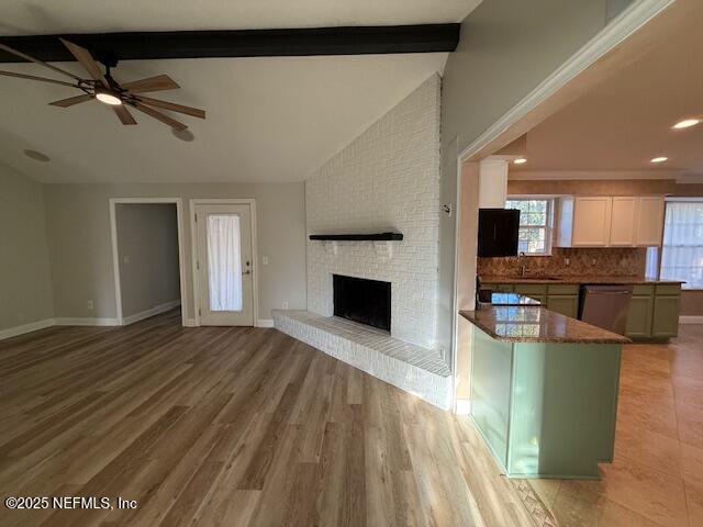 Building Photo - 12947 Tree Wy Ct N