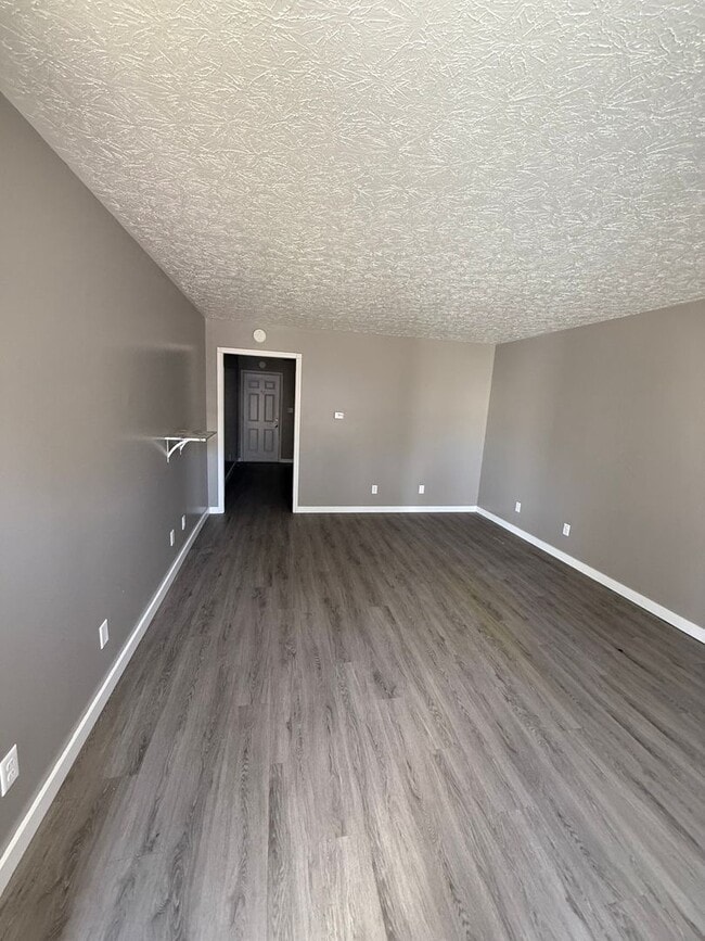 Building Photo - 1808 Kraig Dr