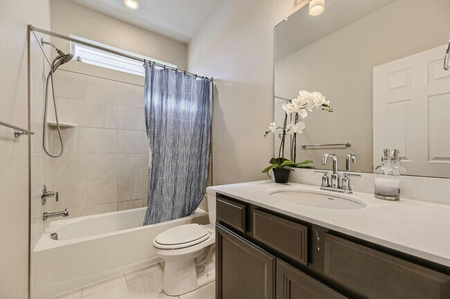 Building Photo - 13528 Tree Sparrow Ln