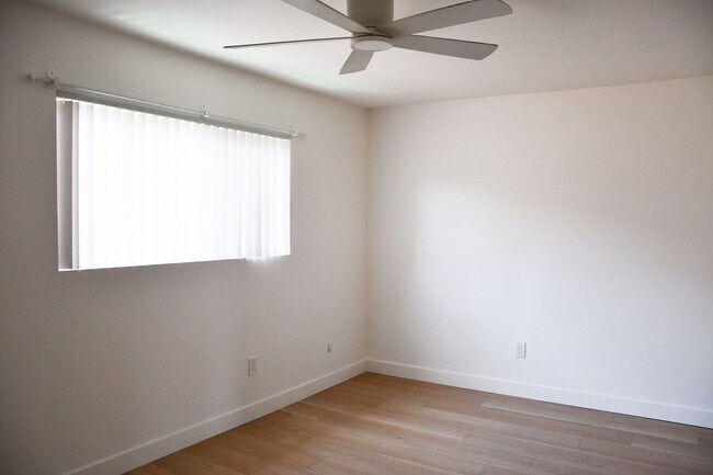 Building Photo - 994 Valencia St
