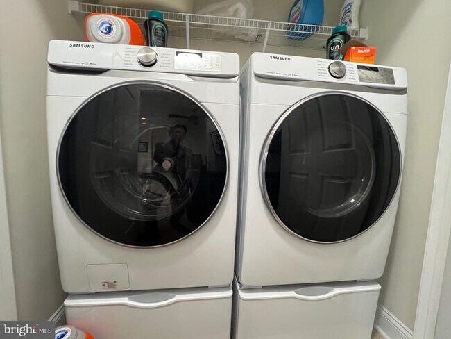 Building Photo - 14878 Potomac Branch Dr