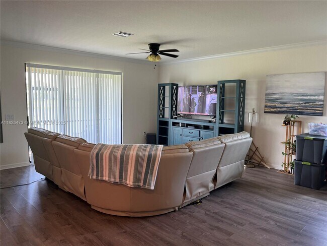 Building Photo - 14631 Monrovia Ln