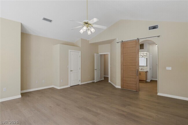 Building Photo - 8133 Horizon Lake Dr