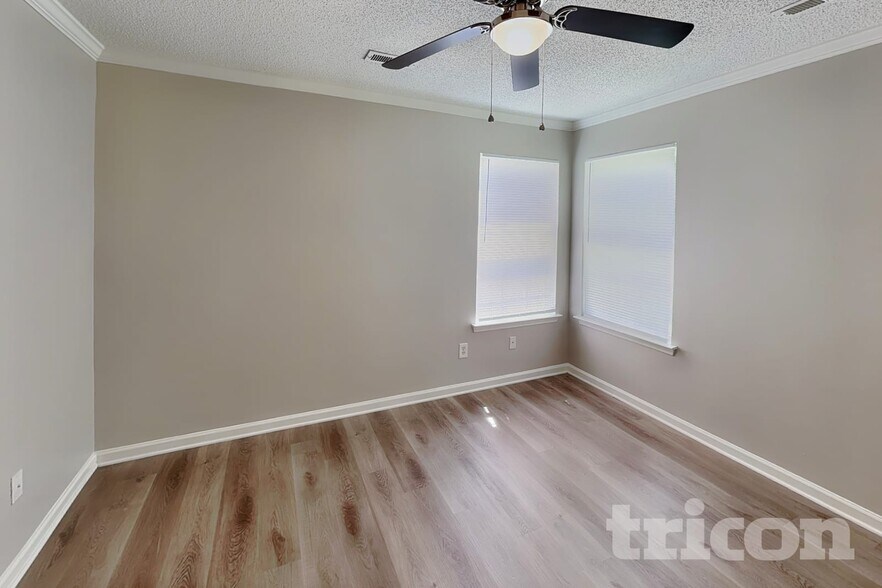 Building Photo - 12209 Stewarts Crossing Dr