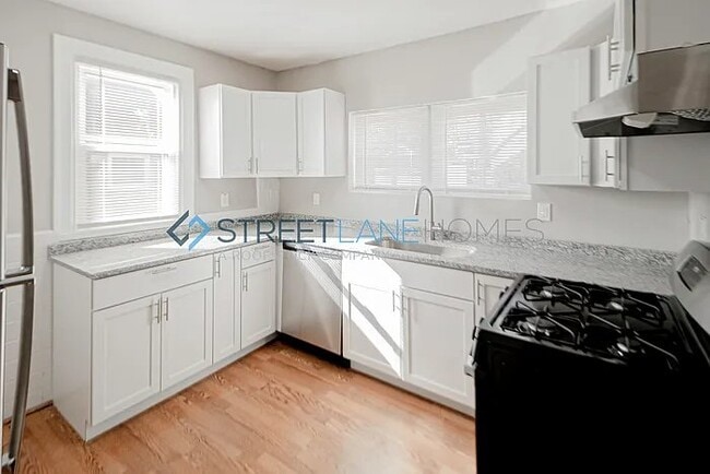 Building Photo - 3825 Melba Pl