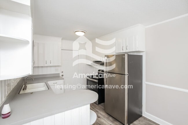 Building Photo - 890 Griffin St