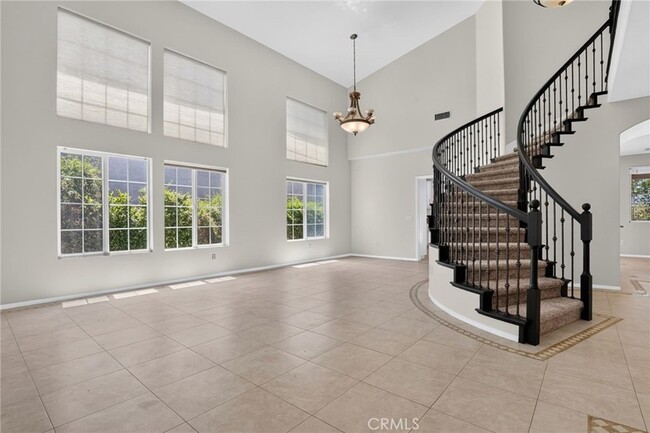Building Photo - 11217 Ravenna Ln