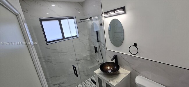 Building Photo - 2731 SW 29th Ave