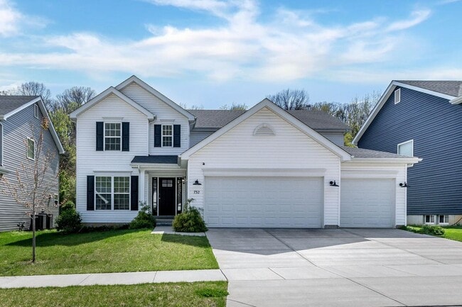 Building Photo - 732 Fox Creek Dr