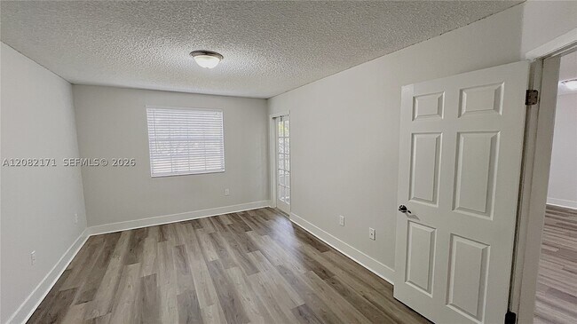 Building Photo - 2890 N Oakland Forest Dr