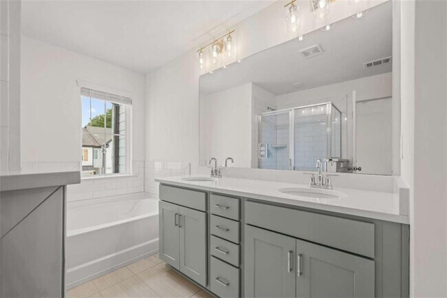 Building Photo - 206 Auburn Valley Wy