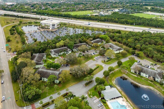 Building Photo - 2001 Sabal Ridge Ct
