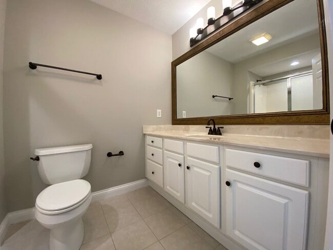 Building Photo - Gated community! Ranch style Home for lease or lease-option to purchase