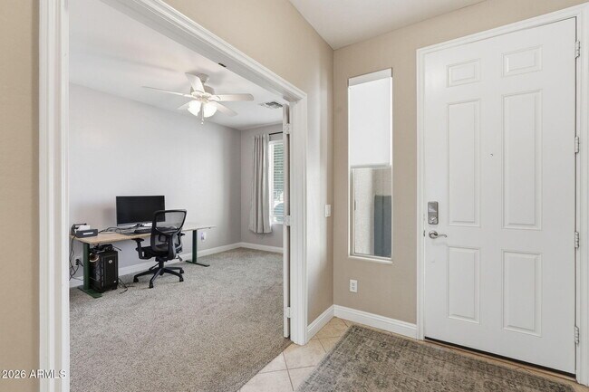 Building Photo - 1630 W Paisley Dr