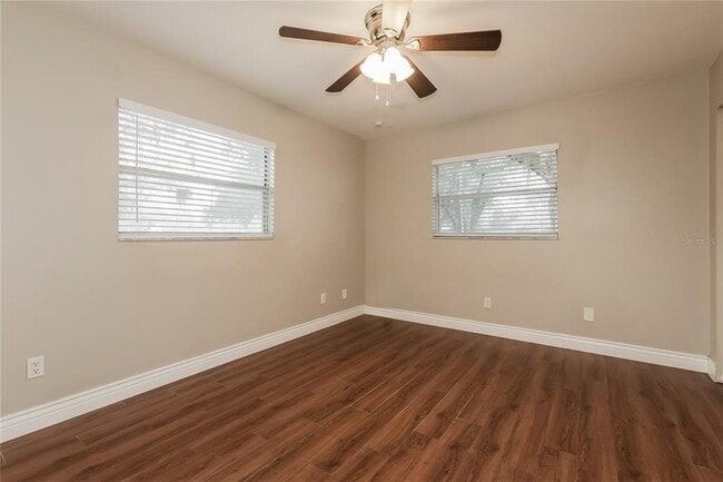 Building Photo - 601 Vining St