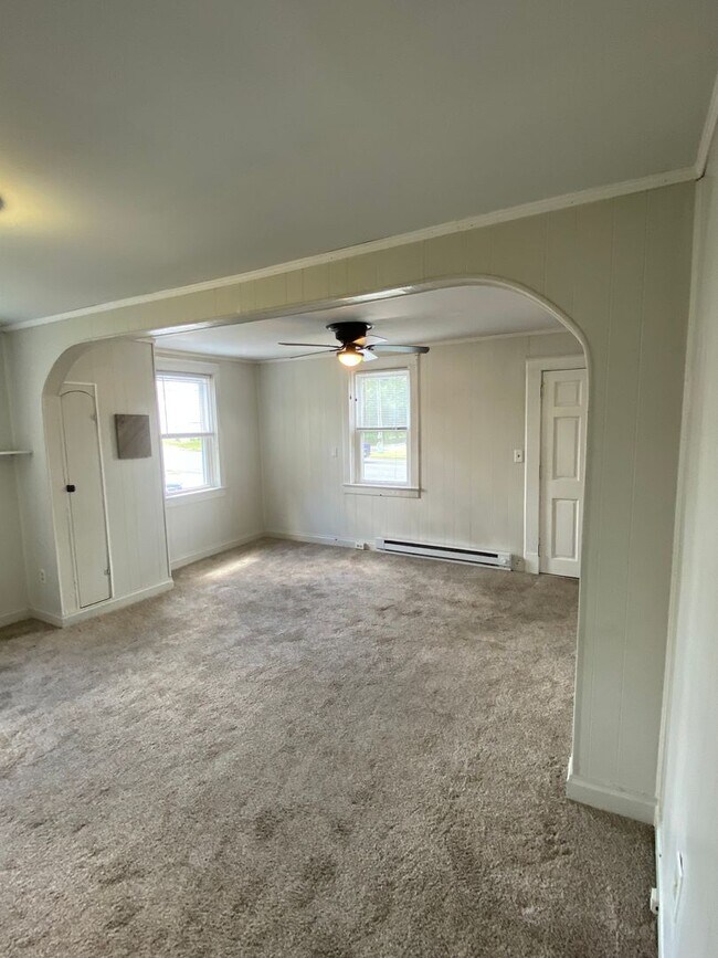 Building Photo - Available May 21st!!!