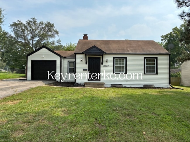 Primary Photo - 3 Bed 2 Bath ready to rent!