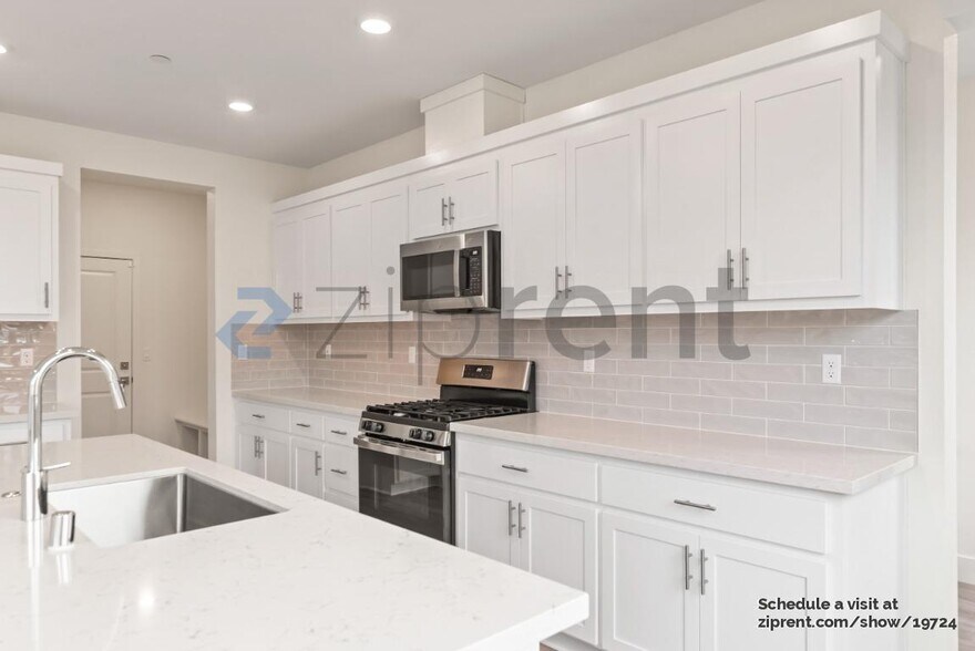 Building Photo - 5418 Paularo Wy