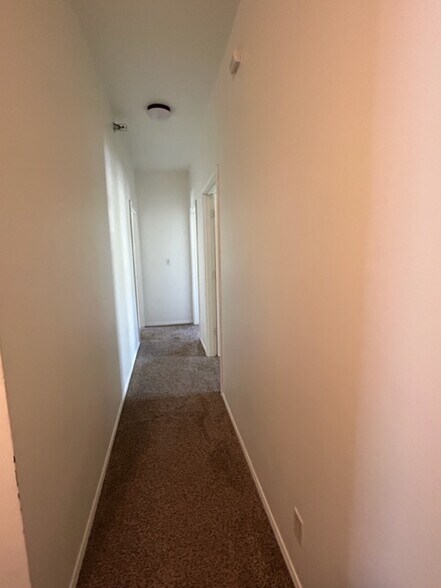 Building Photo - 1431 E 1st St