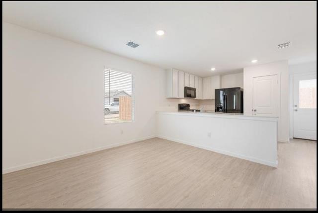 Building Photo - 1600 Baugh St