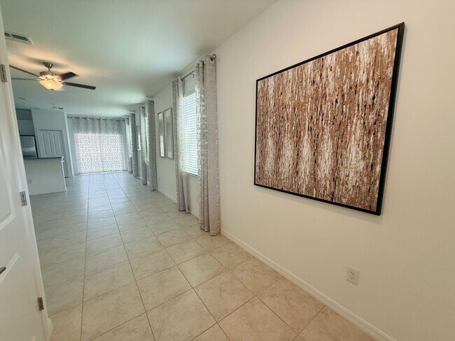 Building Photo - Townhouse in Land O' Lakes - The Townes at Lake Thomas