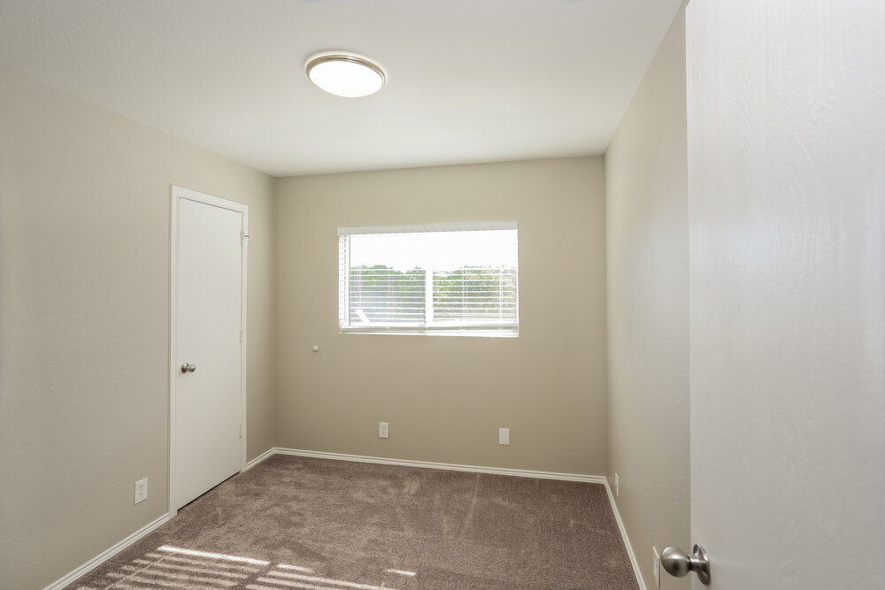 Building Photo - 25322 Longbranch Run