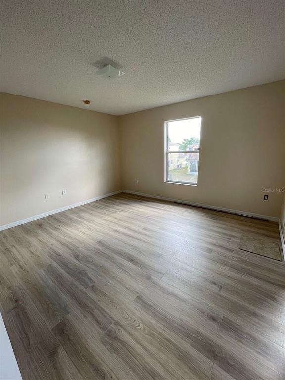 Building Photo - 560 Bristol Cir