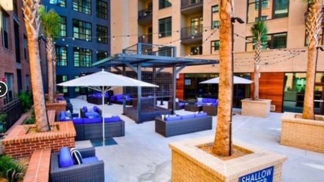 Building Photo - 99 Westedge St