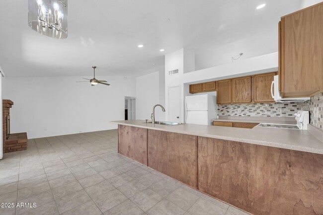 Building Photo - 8713 N 109th Ave