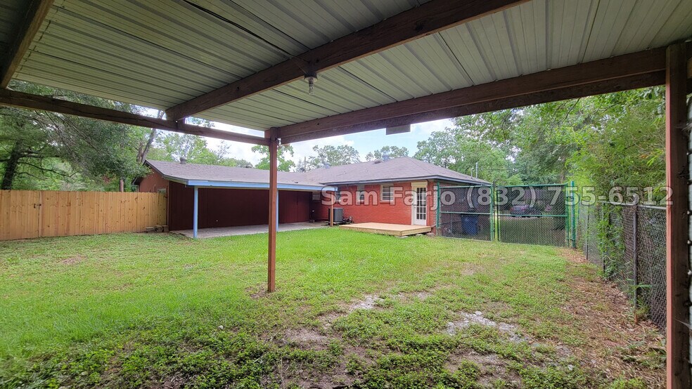 Building Photo - 2100 Hill Top Ct