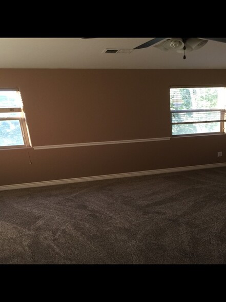 Building Photo - 574 S 2150 W