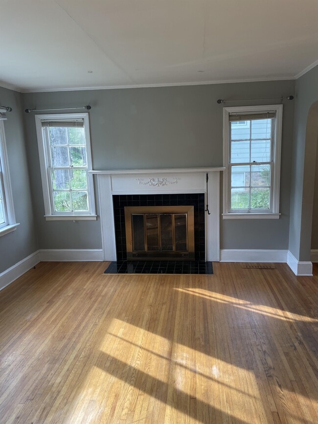 Building Photo - 2039 Wilhelmina Ave