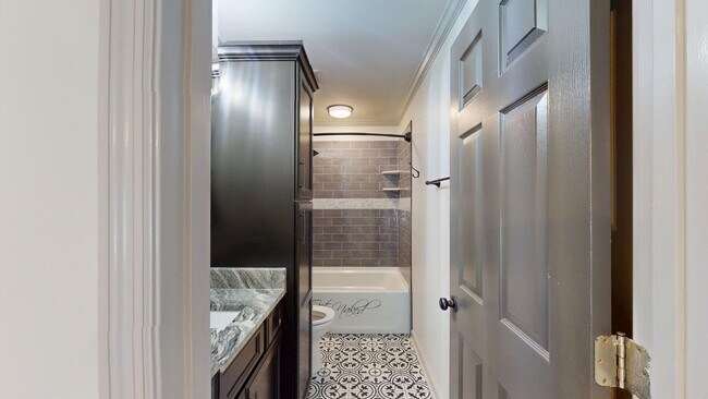Building Photo - 107 Nimitz Cir