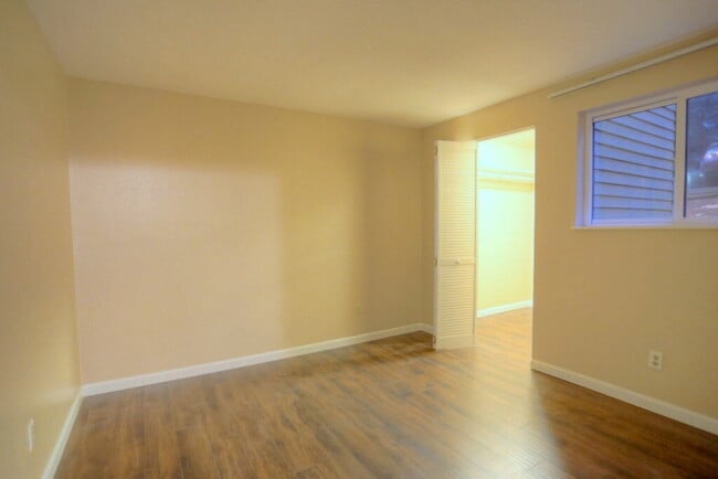 Building Photo - Condo for Rent in Overlake - Bellevue Area!