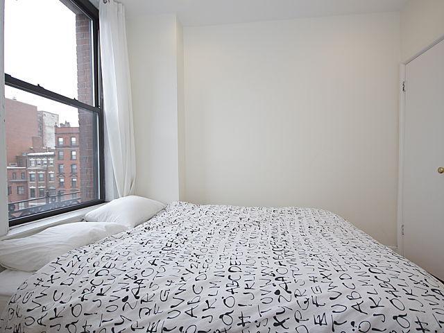 Building Photo - 483 Beacon St