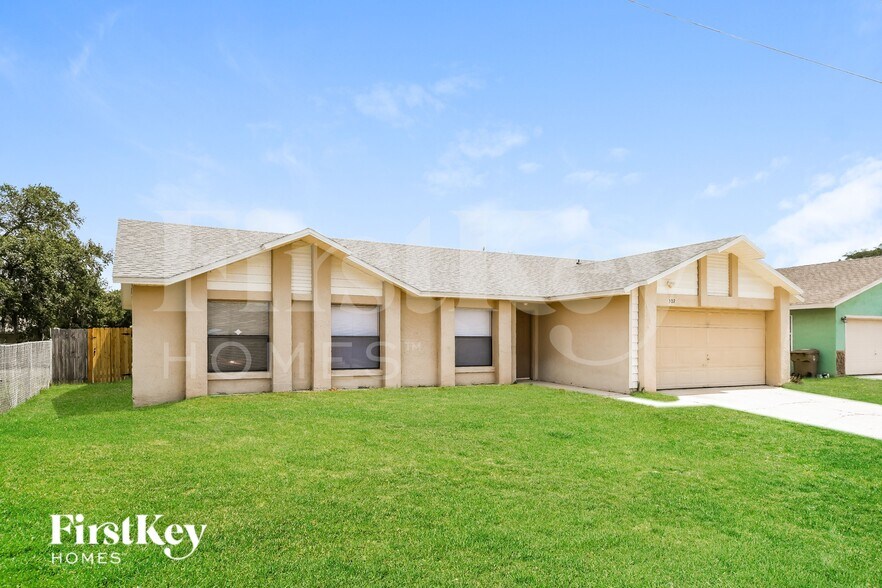 Building Photo - 307 Medina Ct