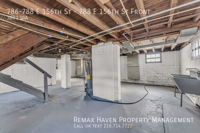 Building Photo - 786-788 E 156th St-788 E 156th St Front