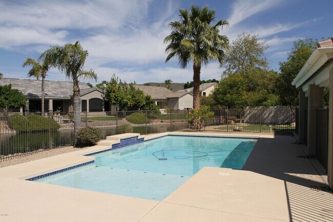 Building Photo - 20722 N 60th Dr