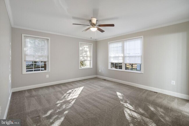 Building Photo - 1516 Cedarwood Dr