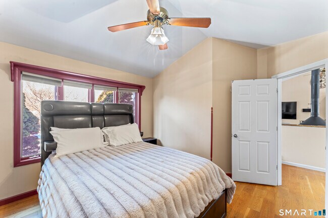 Building Photo - 75 Eureka Ave