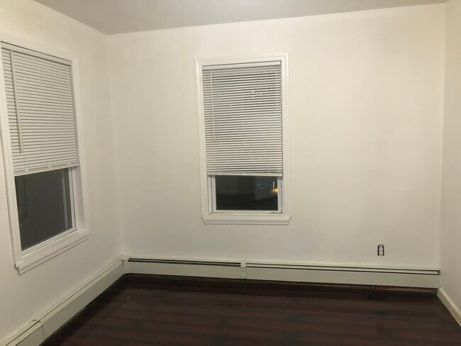 Building Photo - 46 Jefferson Pl