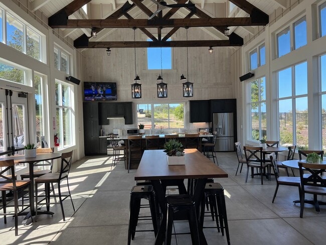 Building Photo - AMAZING 3+ bed, 2.5-bath Executive Home in Rice Ranch Community!