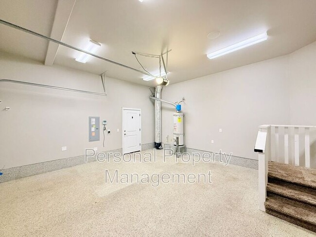 Building Photo - 4501 NE 91st Way