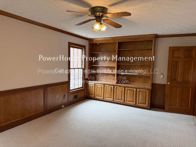 Building Photo - 3209 Henderson Walk