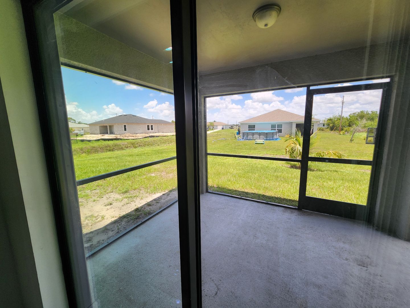 Building Photo - BEAUTIFUL 3 BR / 2 BA HOME RECENTLY REDUCED! MOVE IN SPECIAL FIRST MONTH FREE!!!!!