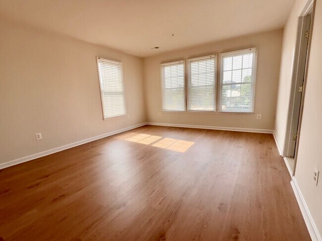 Building Photo - 6130 Stonehenge Pl