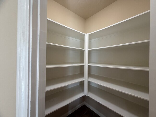 Building Photo - 246 Golden Grain Dr