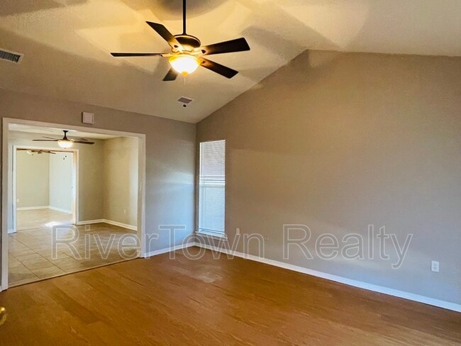 Building Photo - 6390 Sandhurst Rd